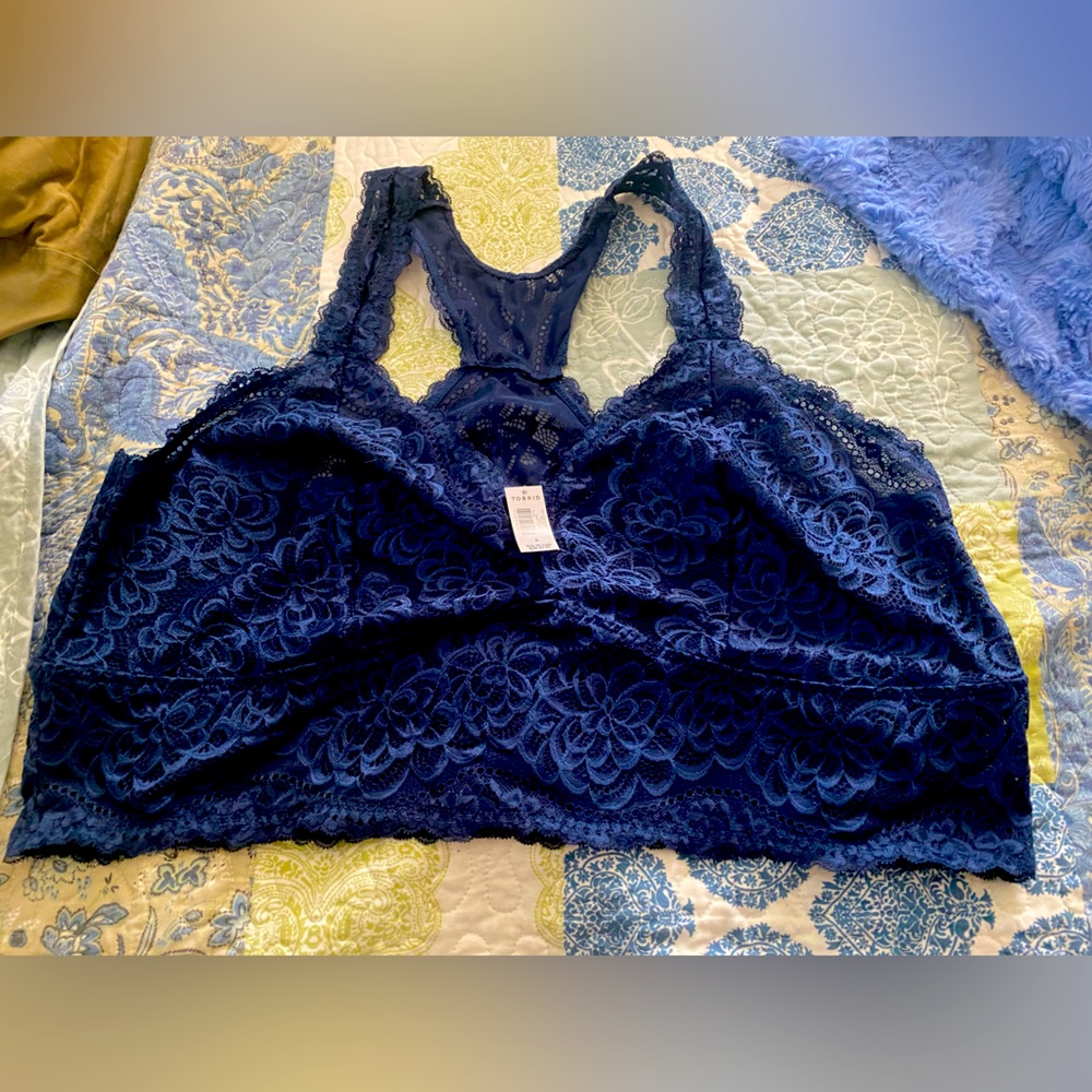 Bralette Torrid size 4 BNWT